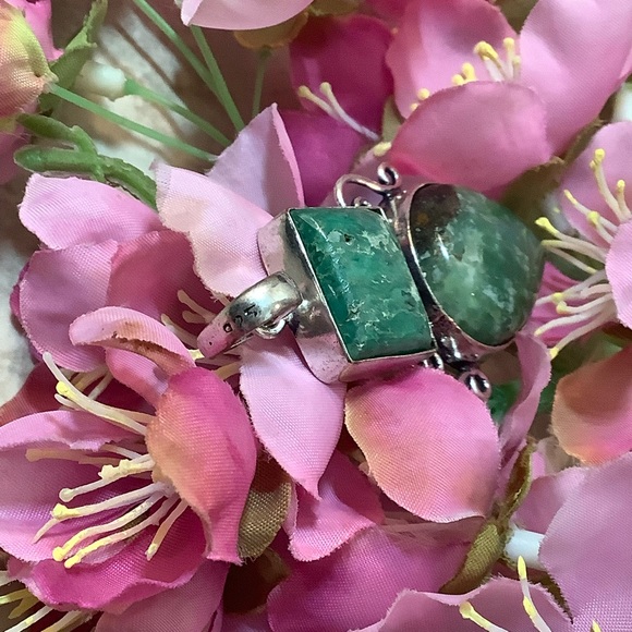 🌺 CHRYSOPRASE NECKLACE GEMSTONE FOREST GREEN CRYSTAL PENDANT CELTIC WITCH VIXEN - Picture 8 of 10